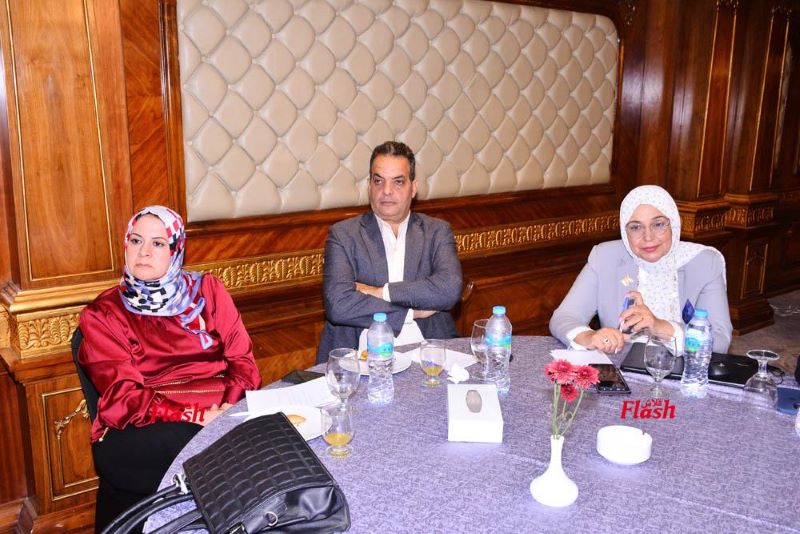 مبادرة احنا معاك - نادى روتاري